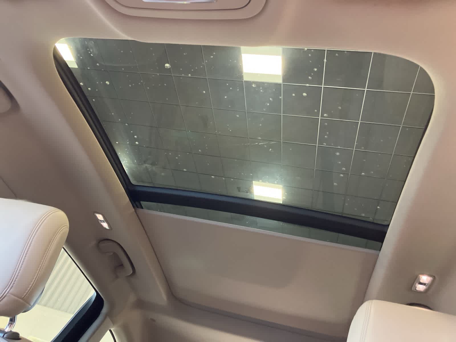 Thumbnail: 2024 Lincoln Nautilus - 12