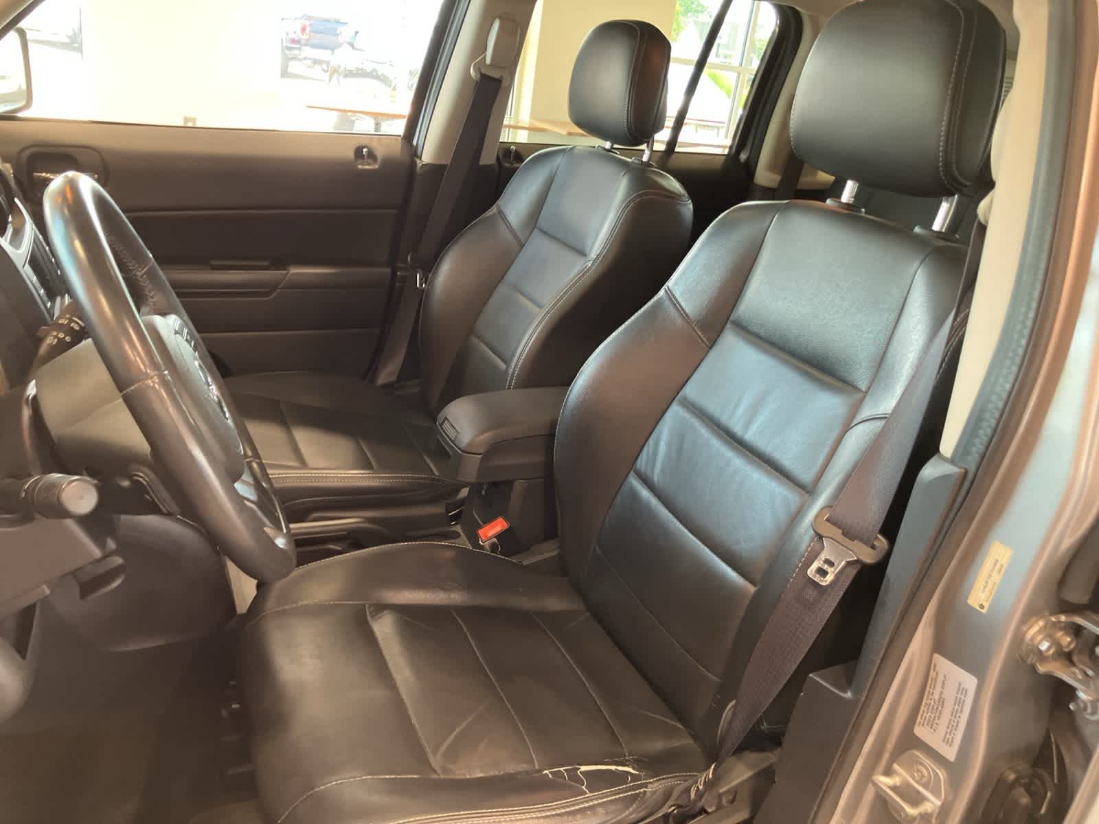 Thumbnail: 2015 Jeep Patriot - 12