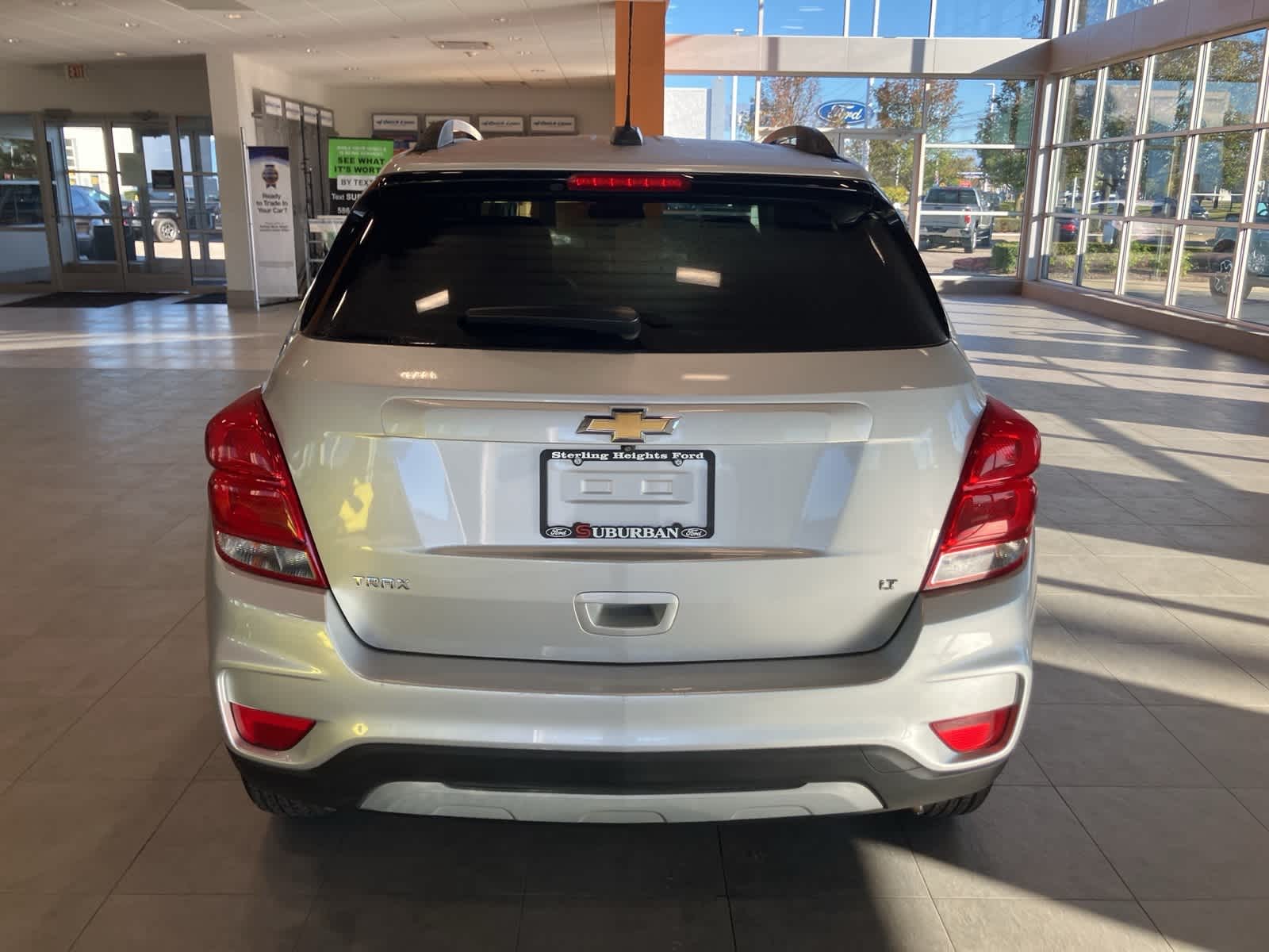 Thumbnail: 2017 Chevrolet Trax - 6