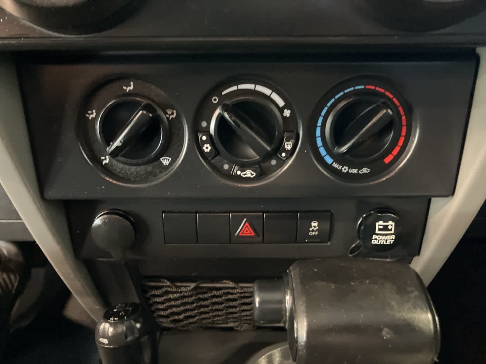 Thumbnail: 2010 Jeep Wrangler - 15
