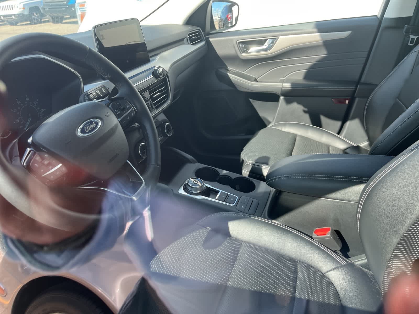 Thumbnail: 2022 Ford Escape - 23
