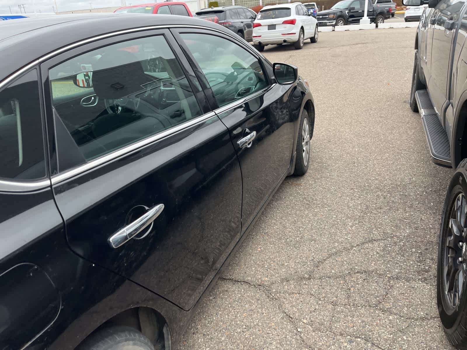 Thumbnail: 2017 Nissan Sentra - 18