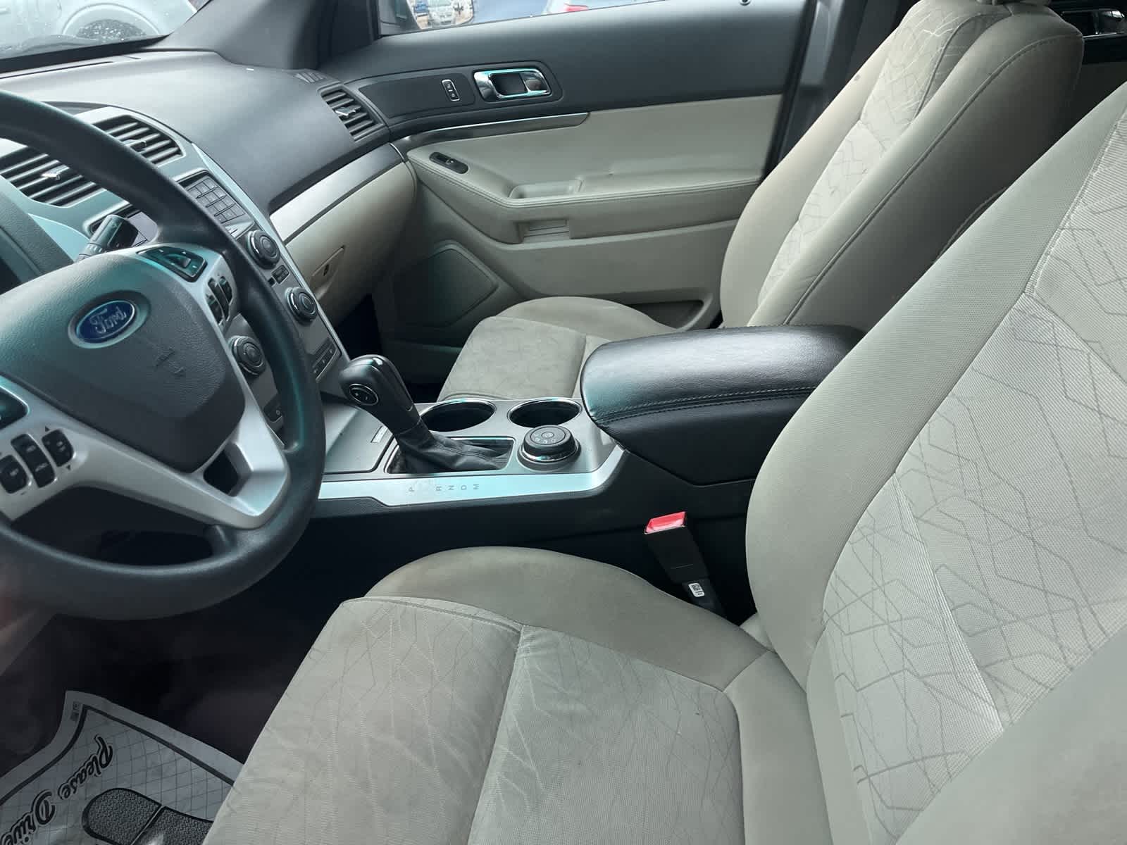 Thumbnail: 2013 Ford Explorer - 27