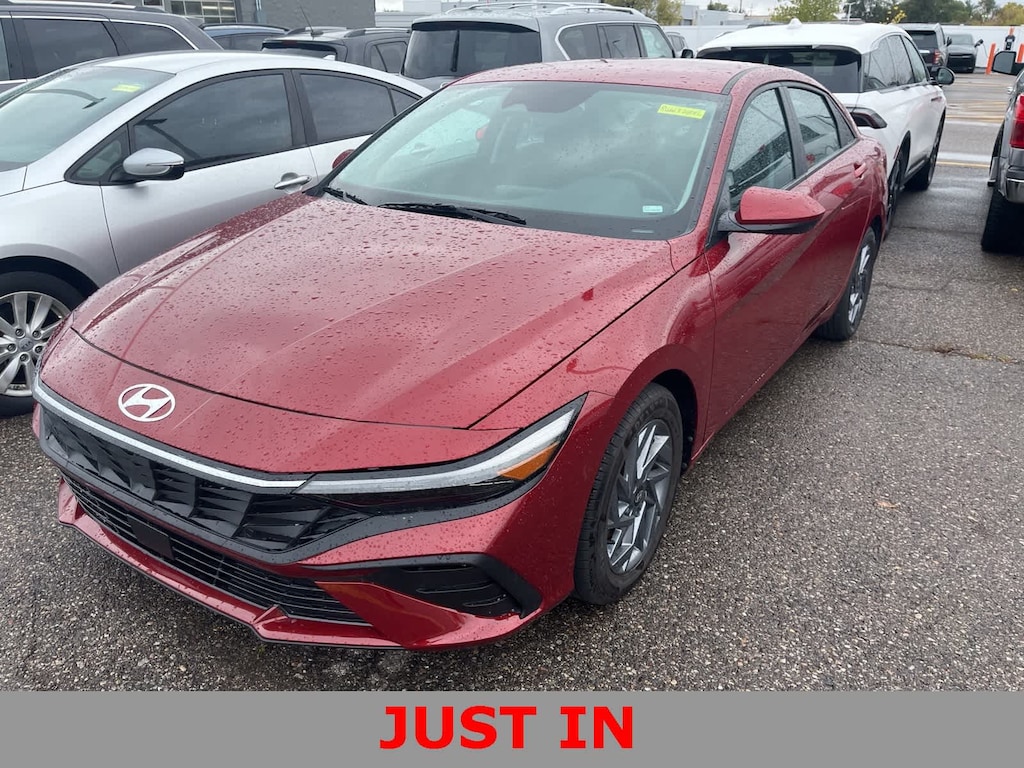 Used 2024 Hyundai Elantra SEL Sedan