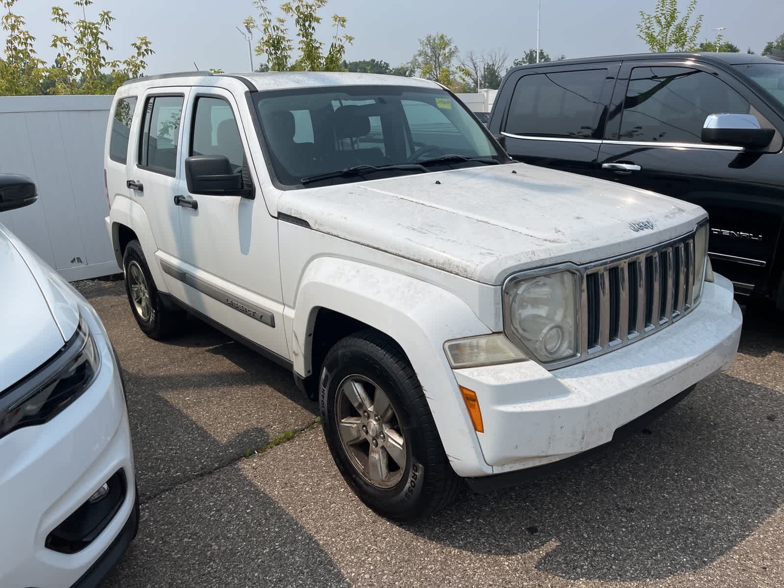Thumbnail: 2012 Jeep Liberty - 14