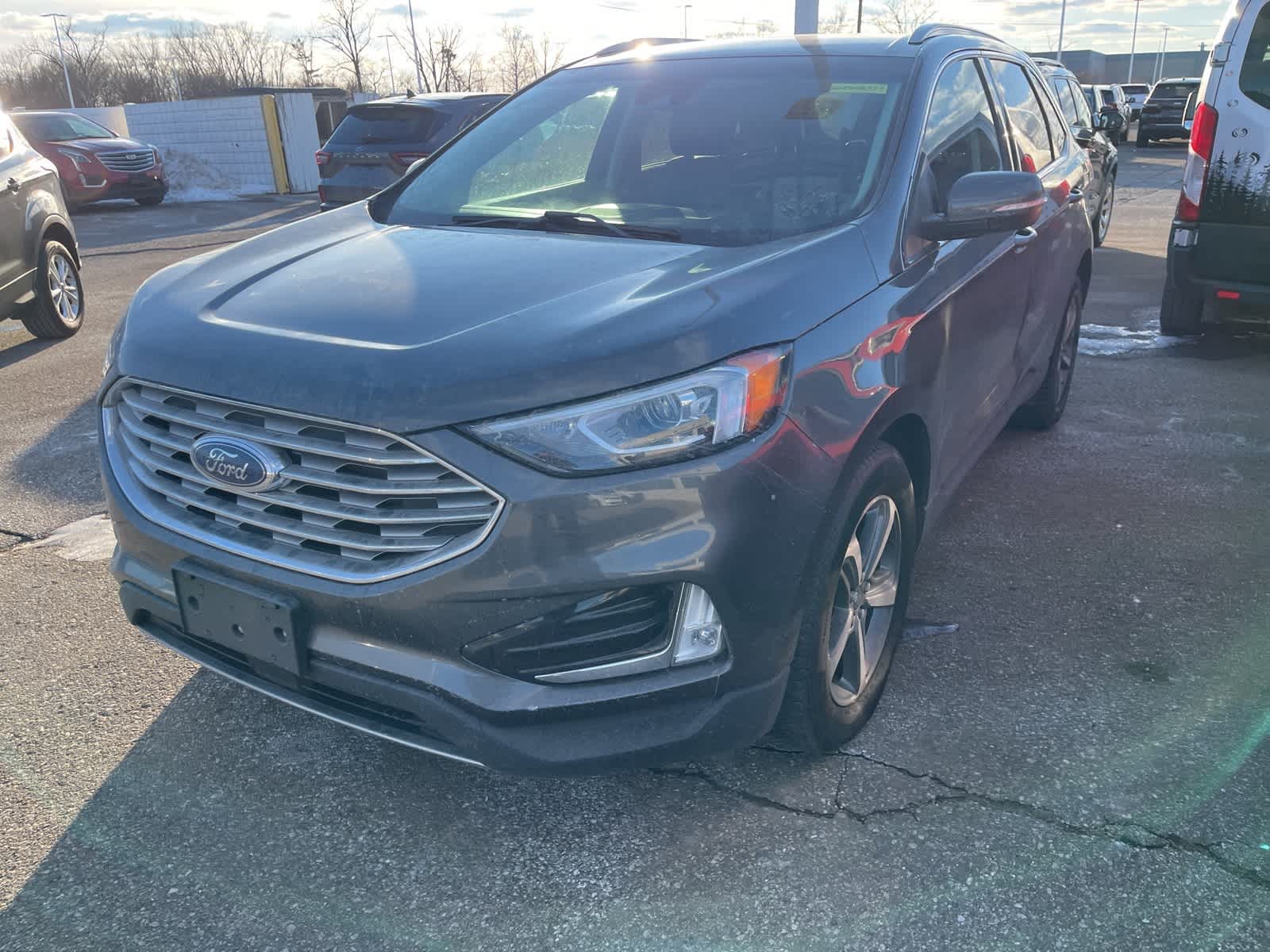 Thumbnail: 2019 Ford Edge - 3