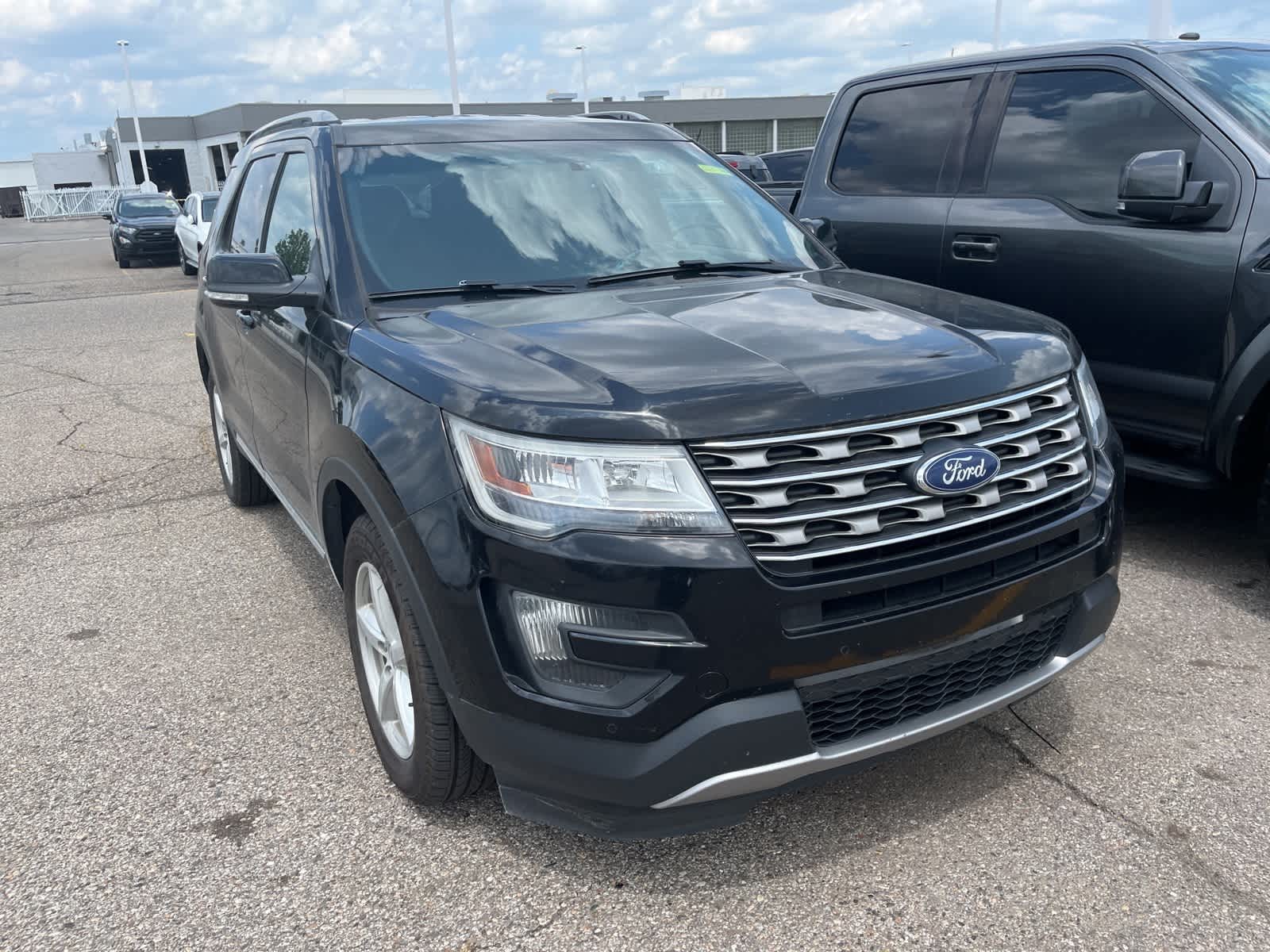 2016 Ford Explorer XLT 18