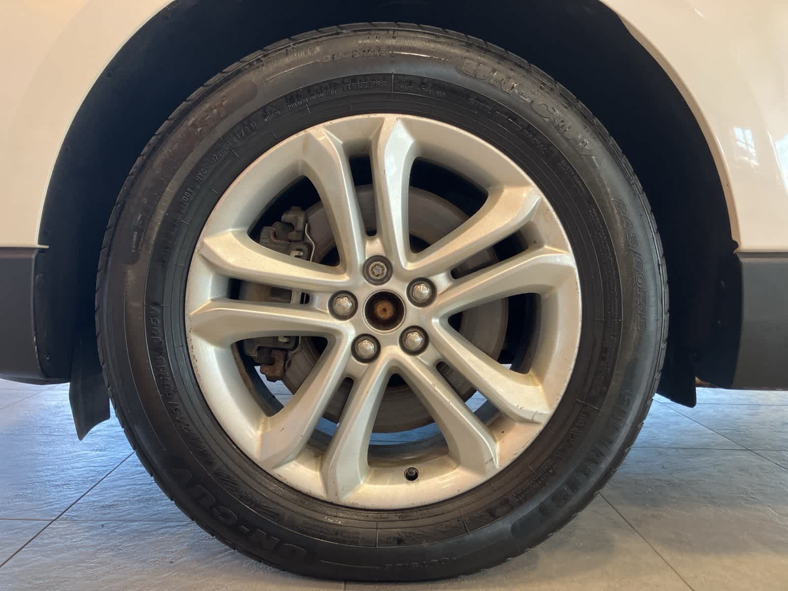 Thumbnail: 2019 Ford Edge - 9