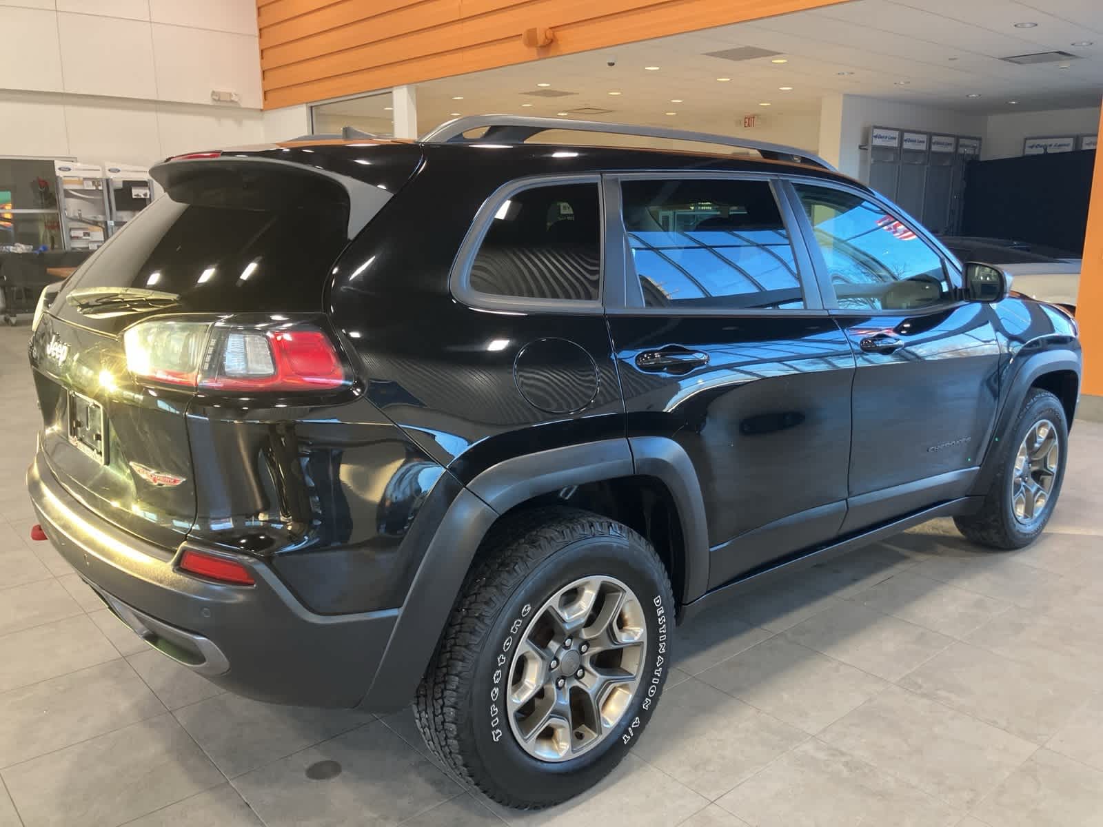 Thumbnail: 2019 Jeep Cherokee - 5