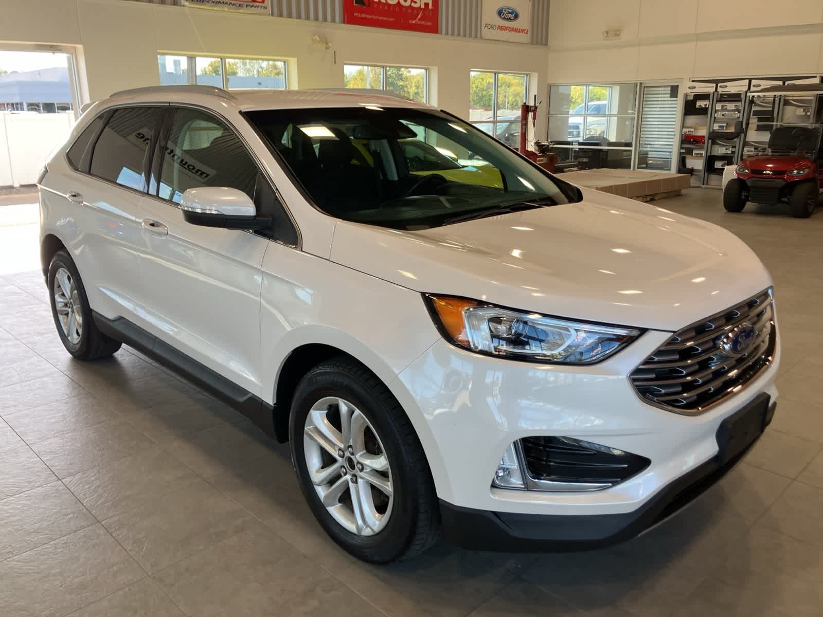 Thumbnail: 2019 Ford Edge - 3