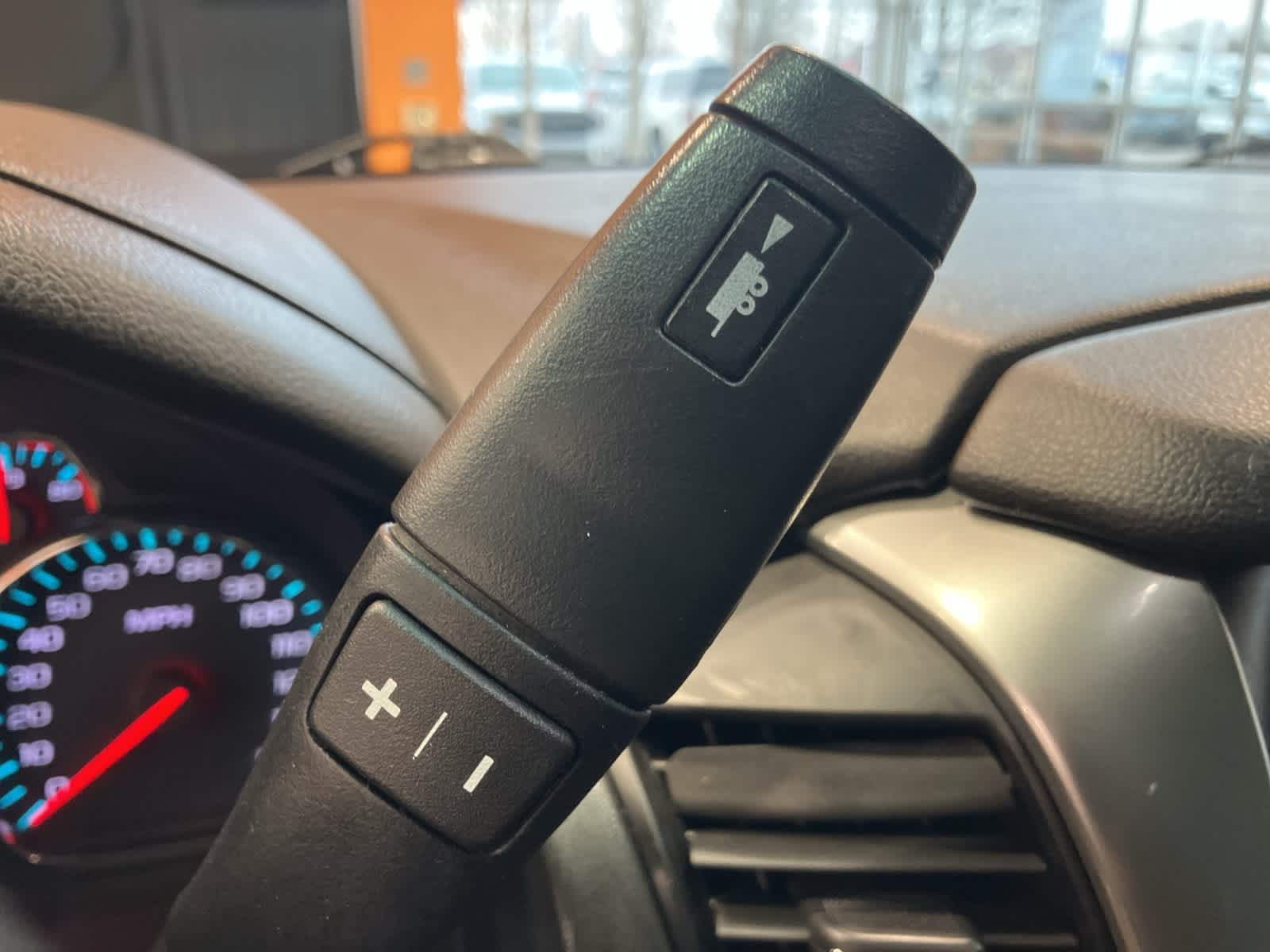 Thumbnail: 2019 Chevrolet Tahoe - 20