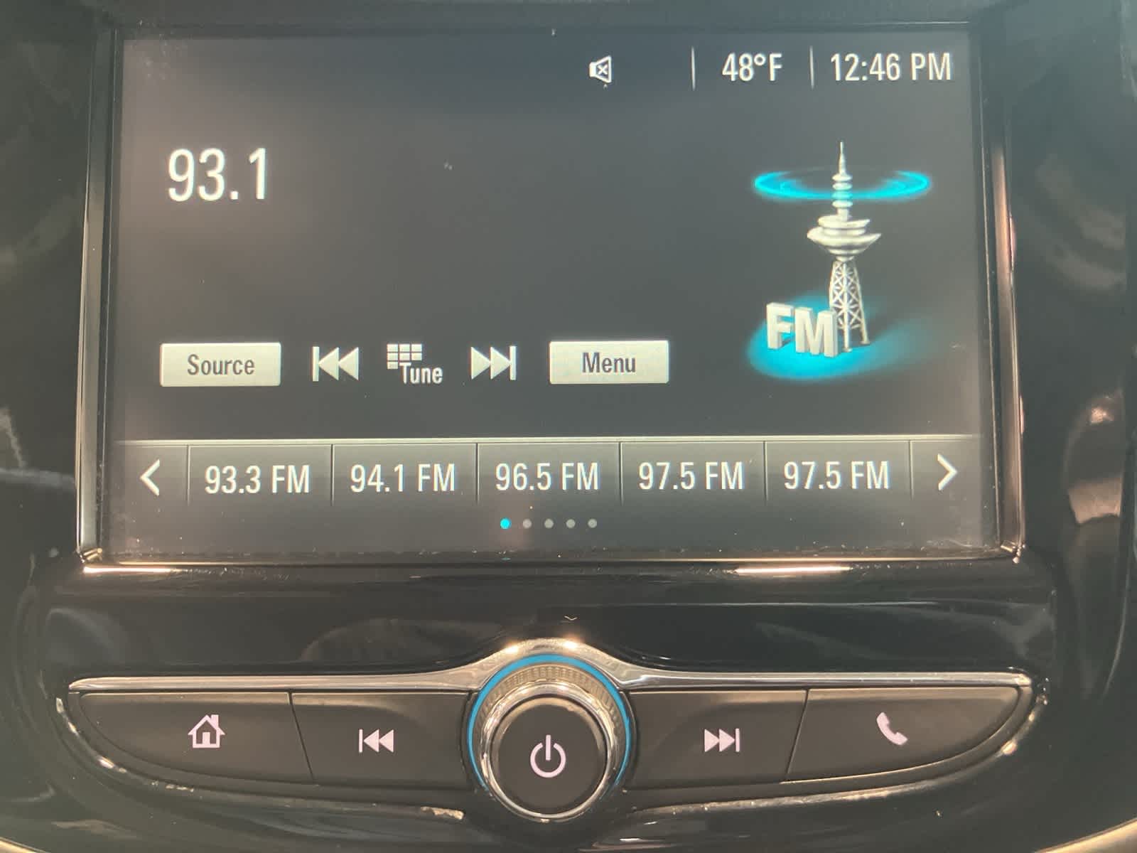 Thumbnail: 2017 Chevrolet Trax - 17