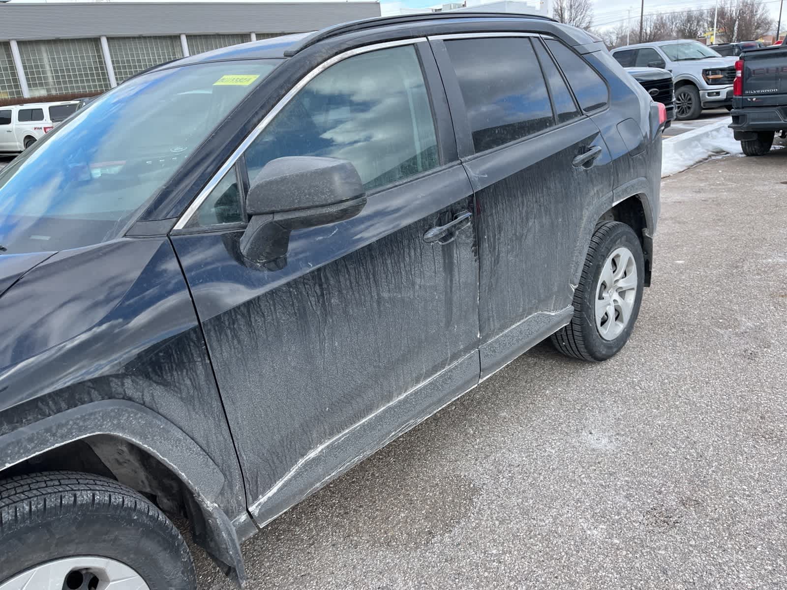 Thumbnail: 2021 Toyota RAV4 - 8