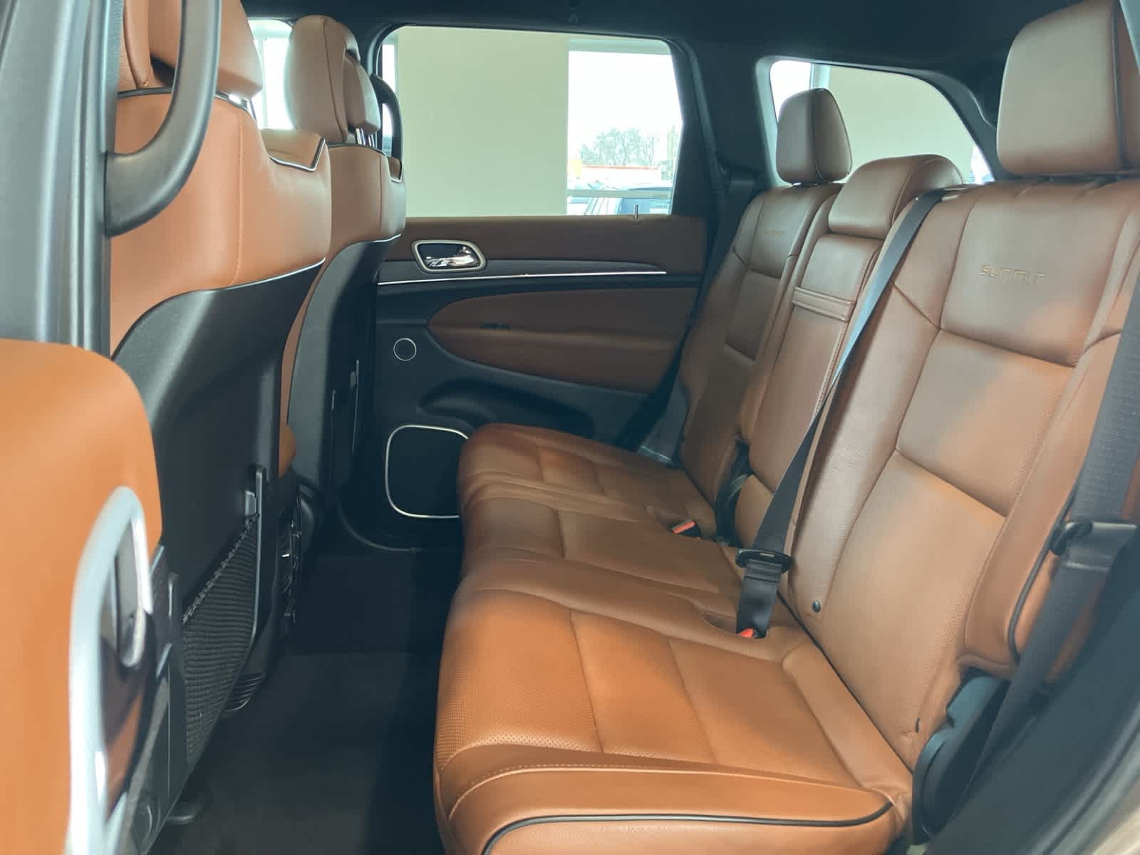 Thumbnail: 2021 Jeep Grand Cherokee - 29