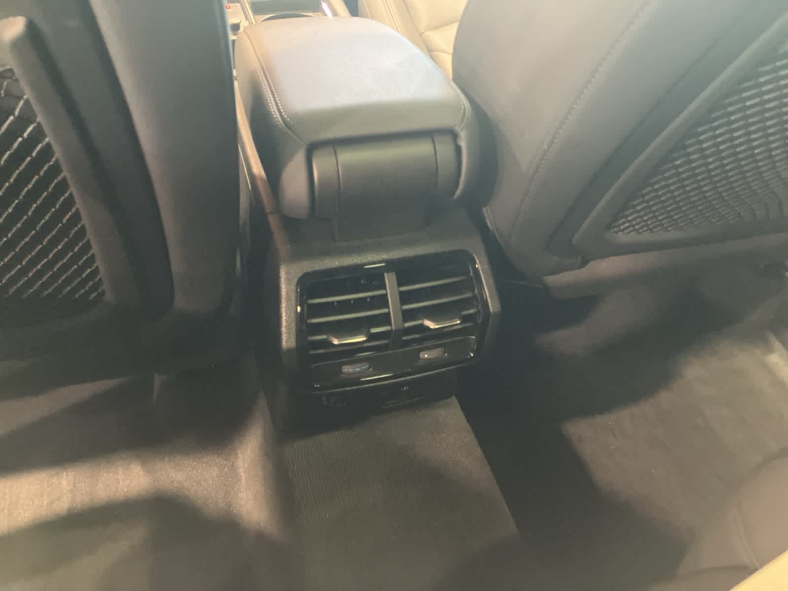 Thumbnail: 2022 Audi Q3 - 28