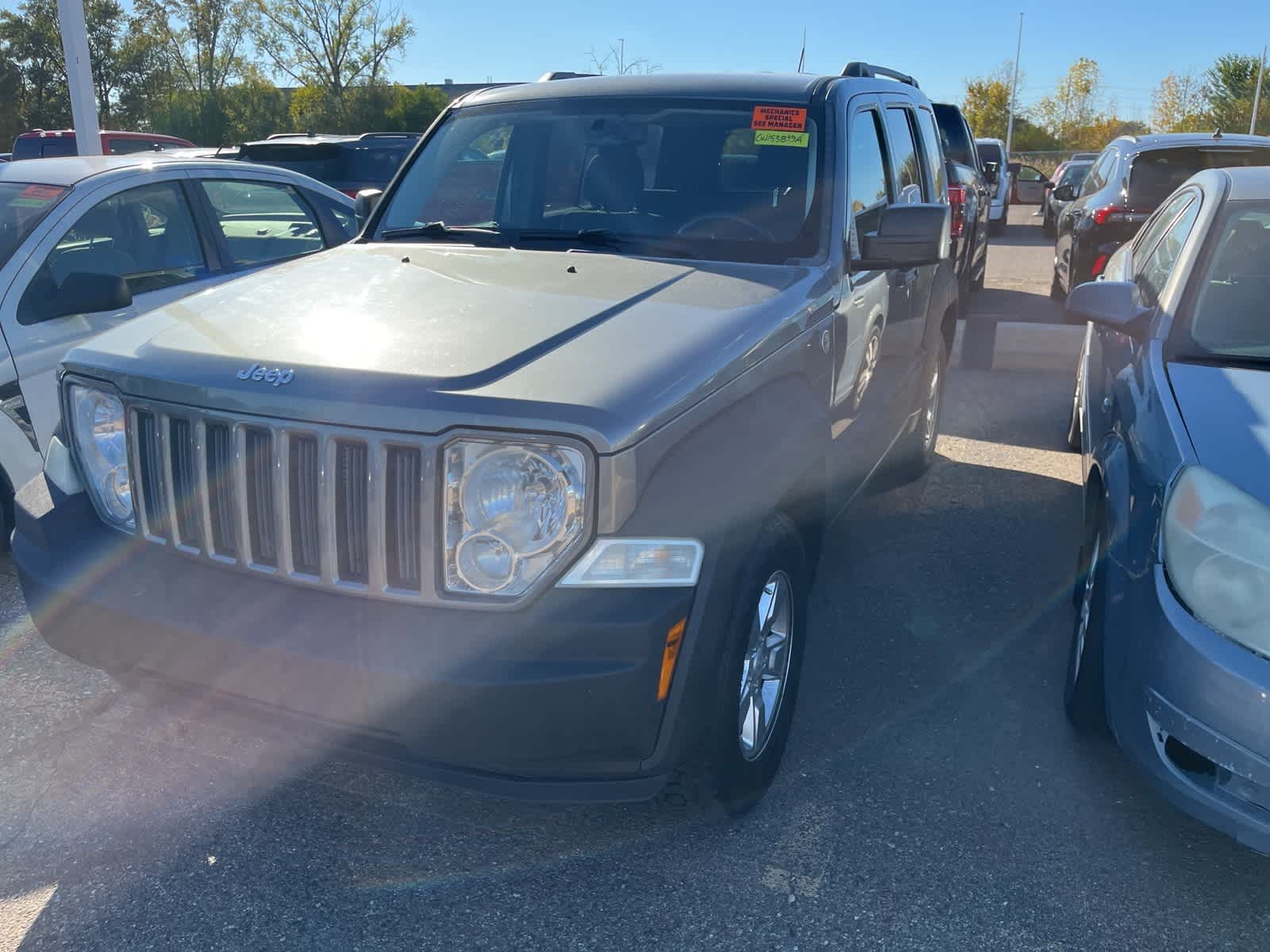Thumbnail: 2012 Jeep Liberty - 2