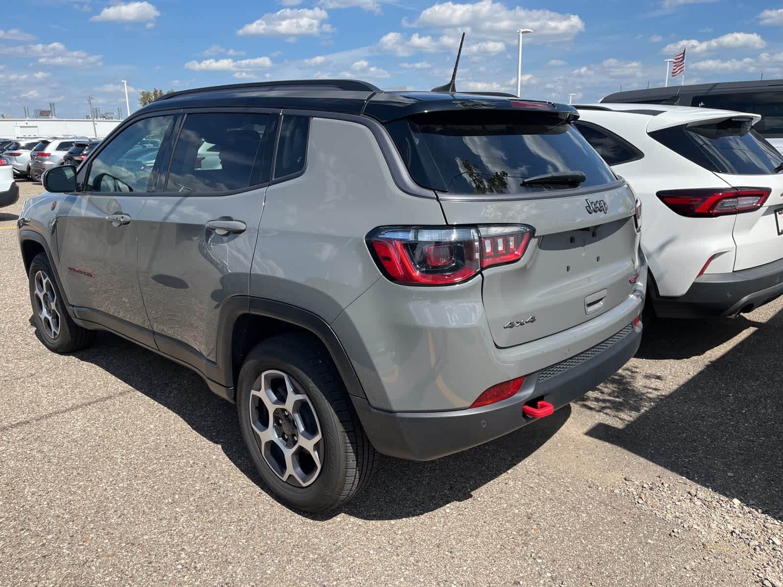Thumbnail: 2022 Jeep Compass - 7