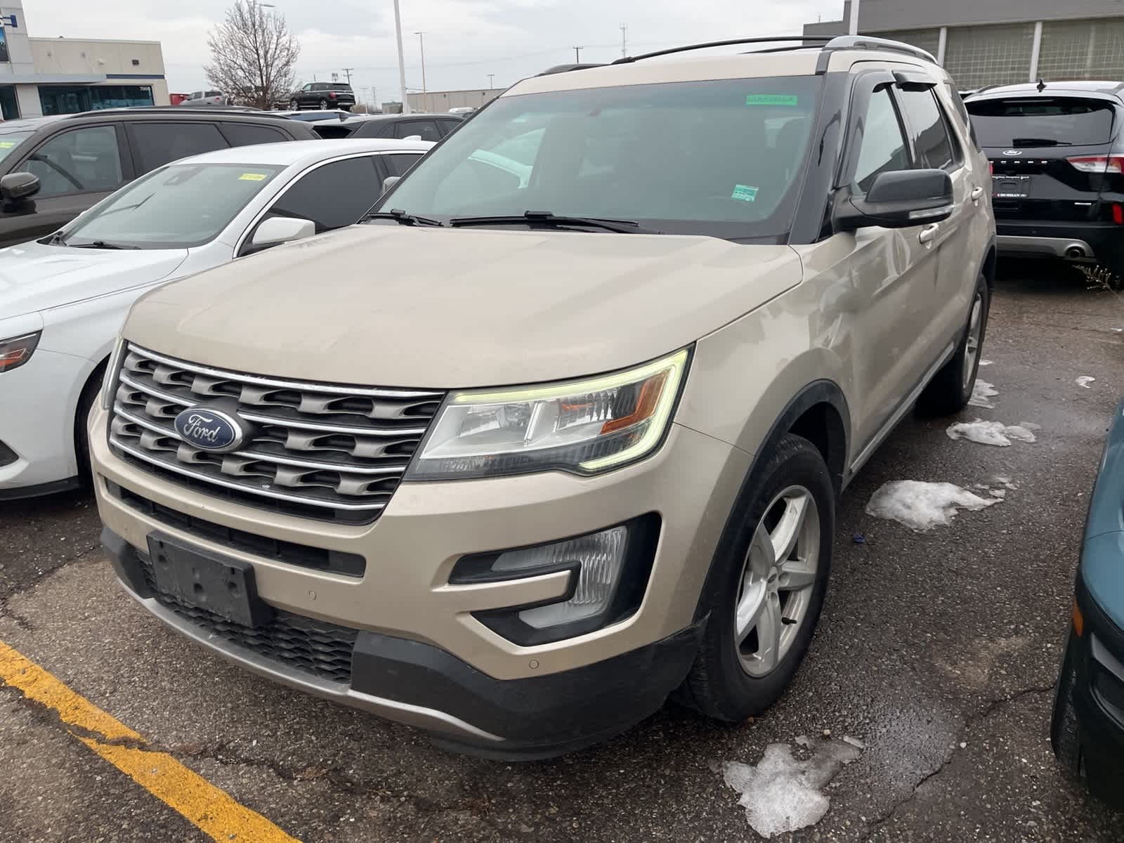 Thumbnail: 2017 Ford Explorer - 4