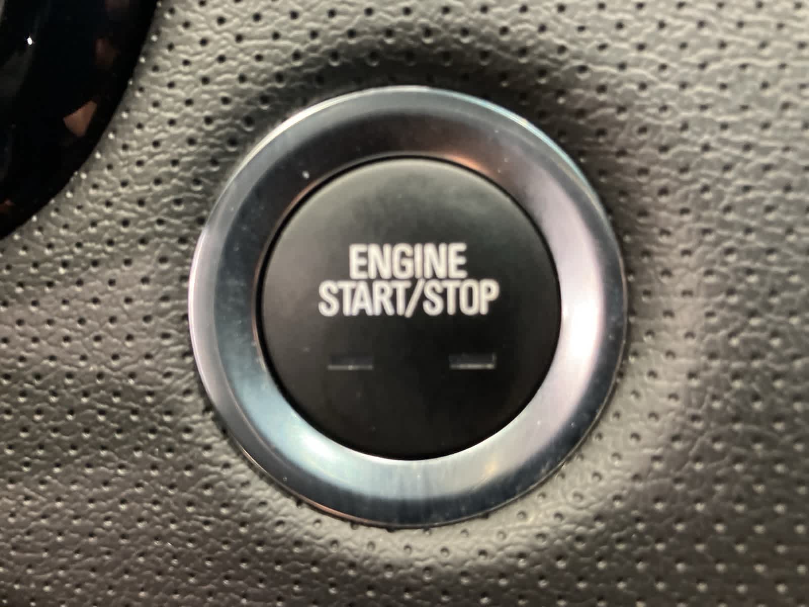 Thumbnail: 2022 Cadillac XT5 - 16