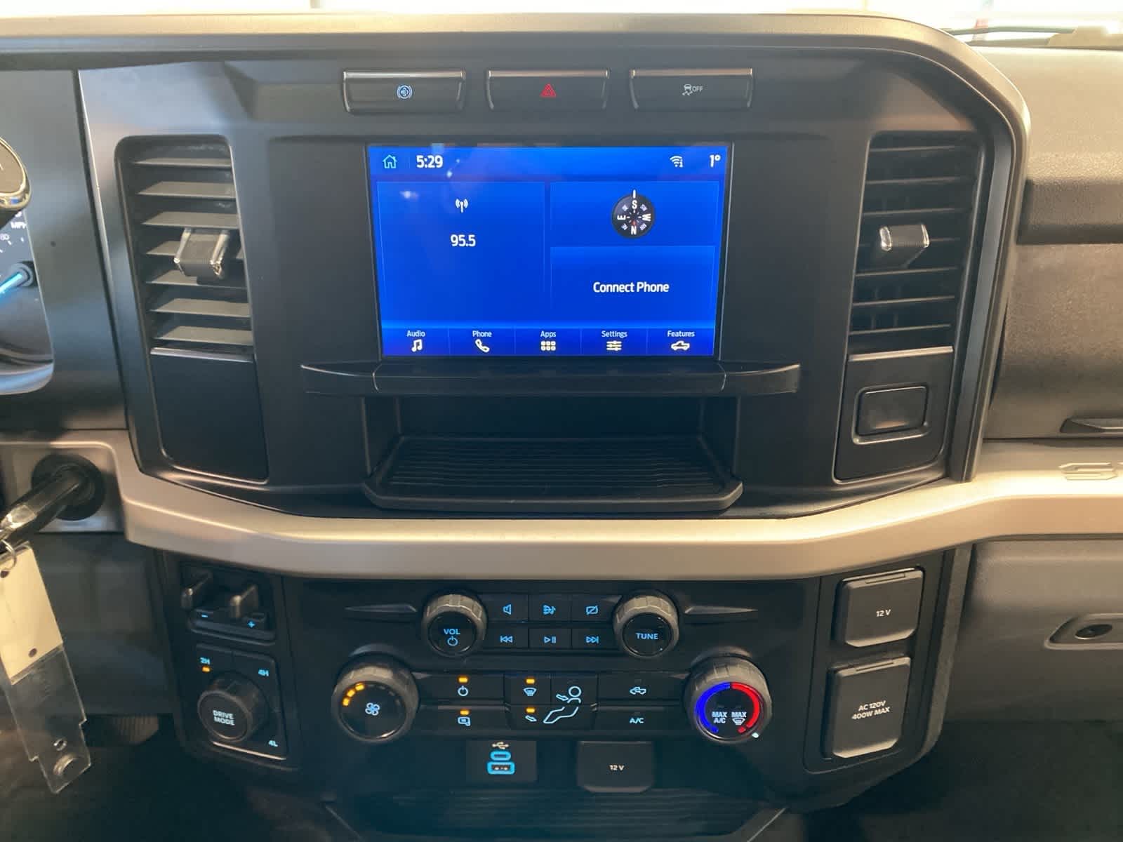 Thumbnail: 2024 Ford Econoline - 12