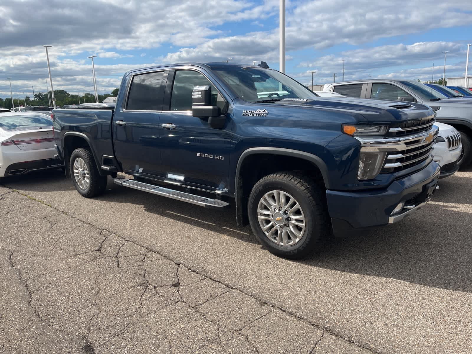 Thumbnail: 2021 Chevrolet Silverado 3500 - 18