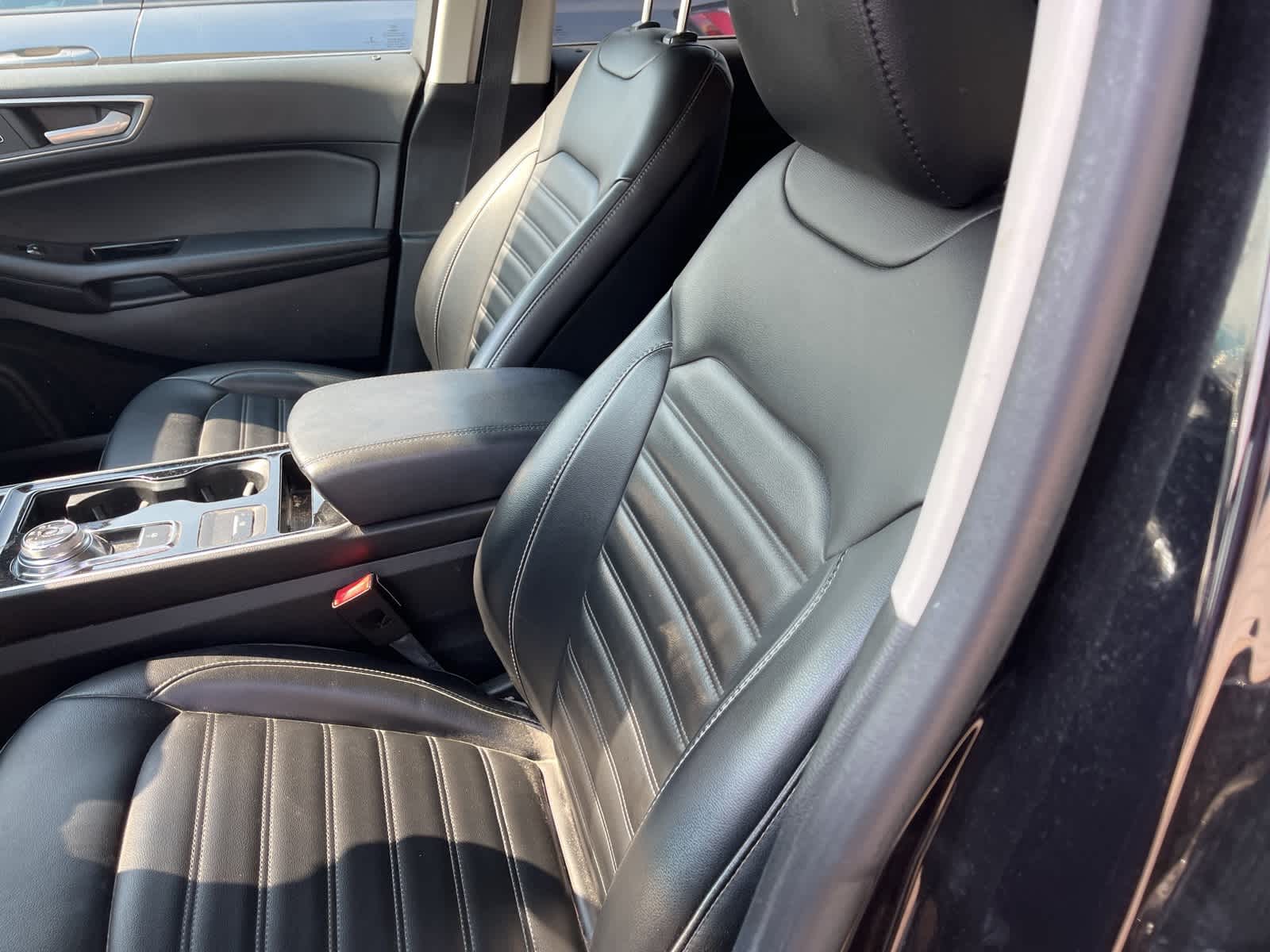 Thumbnail: 2020 Ford Edge - 21