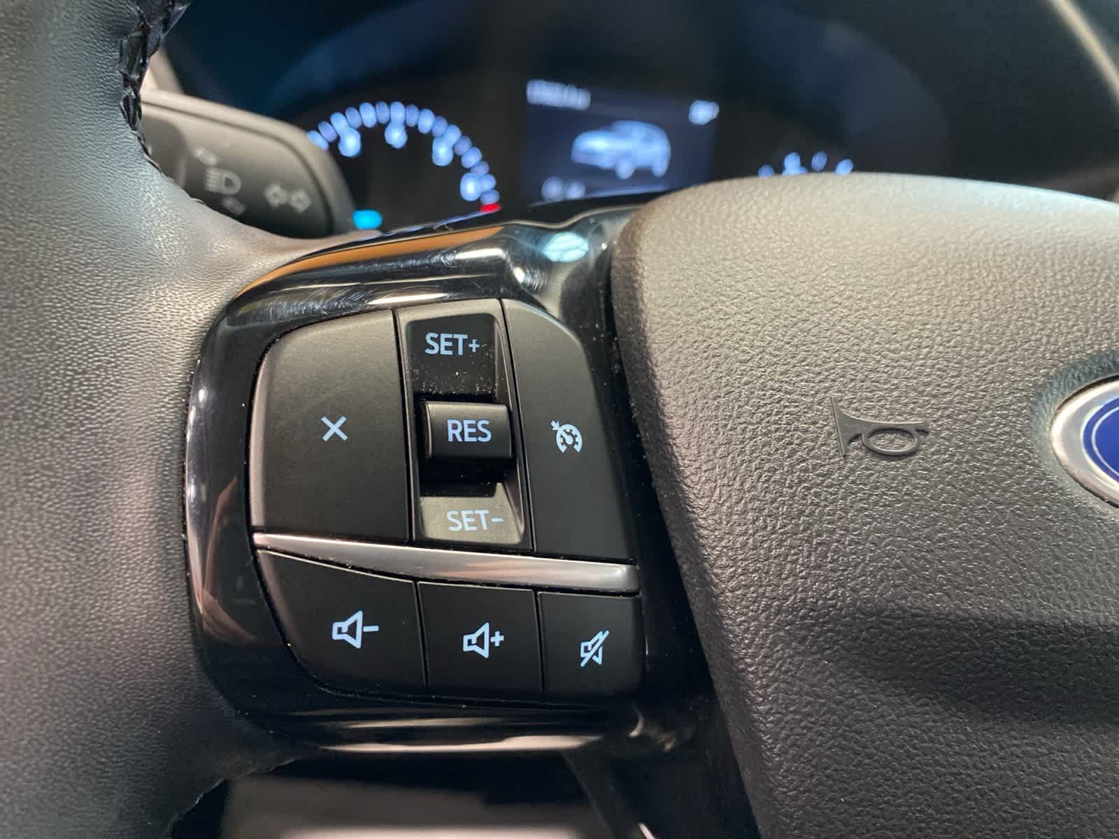 Thumbnail: 2021 Ford Escape - 20