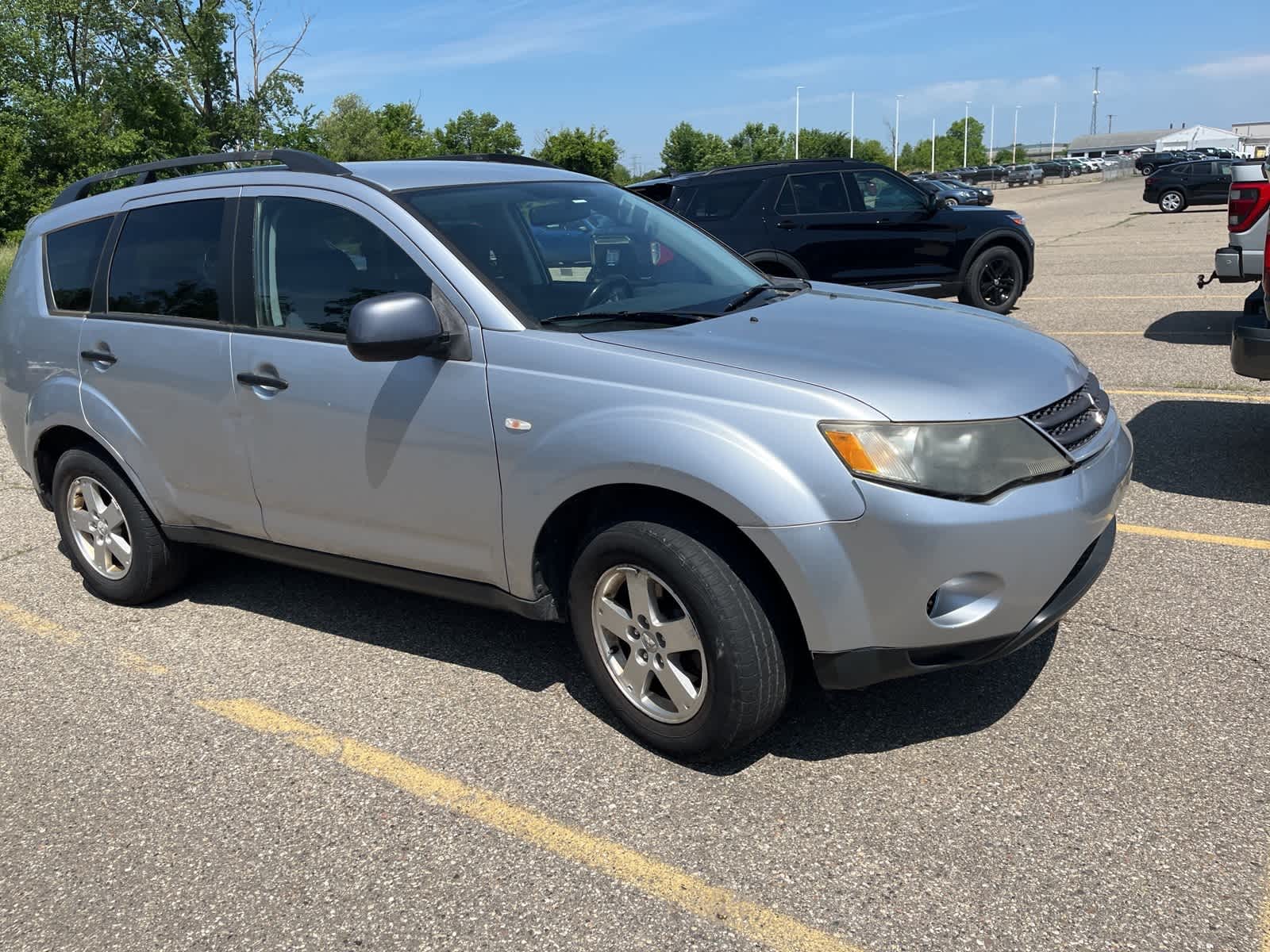 Thumbnail: 2007 Mitsubishi Outlander - 16