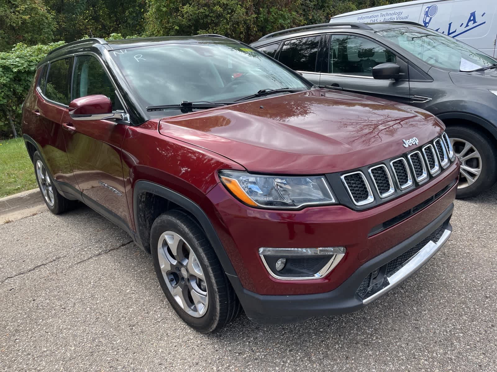 Thumbnail: 2021 Jeep Compass - 18