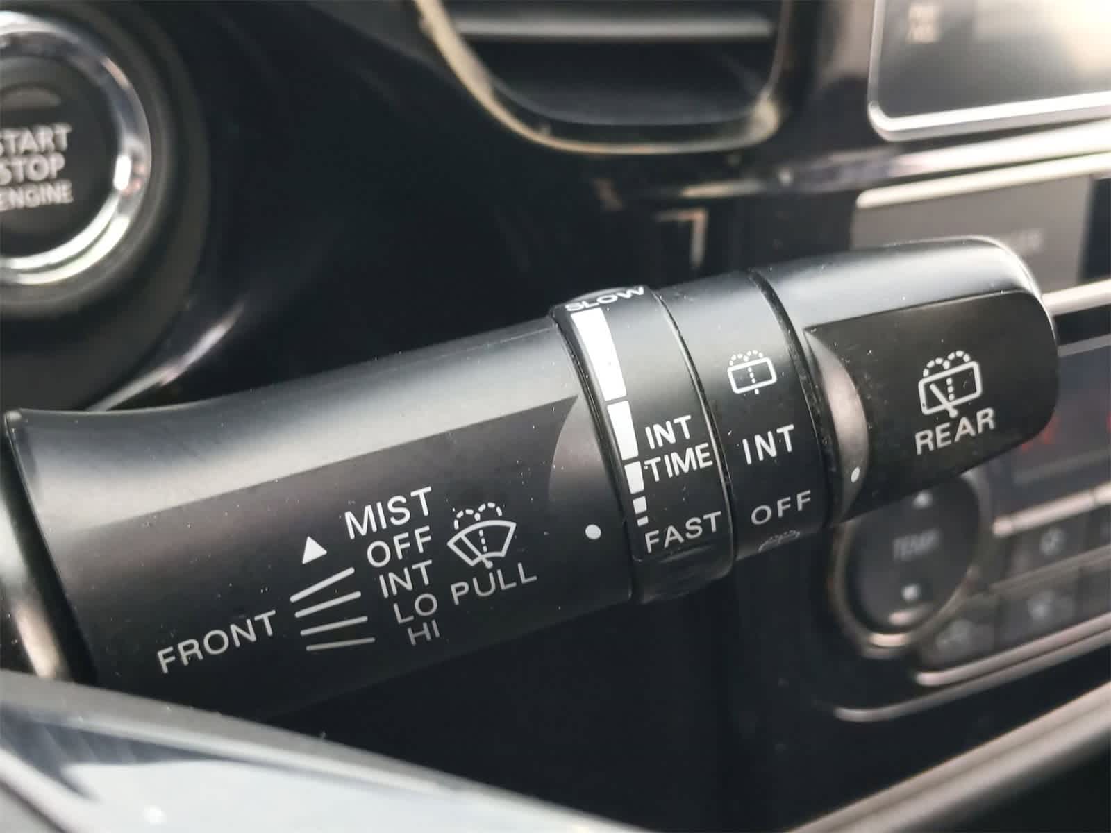 2019 Mitsubishi Outlander LE 26