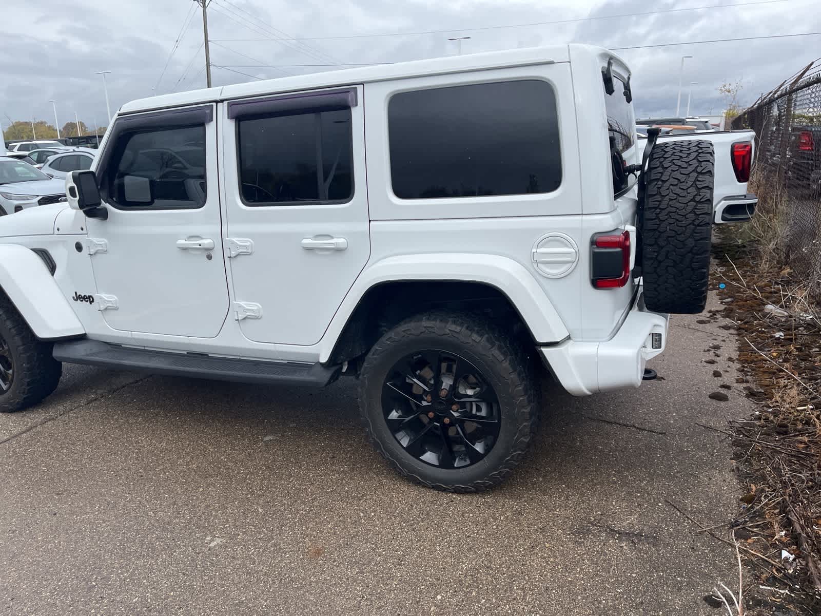 Thumbnail: 2021 Jeep Wrangler - 7