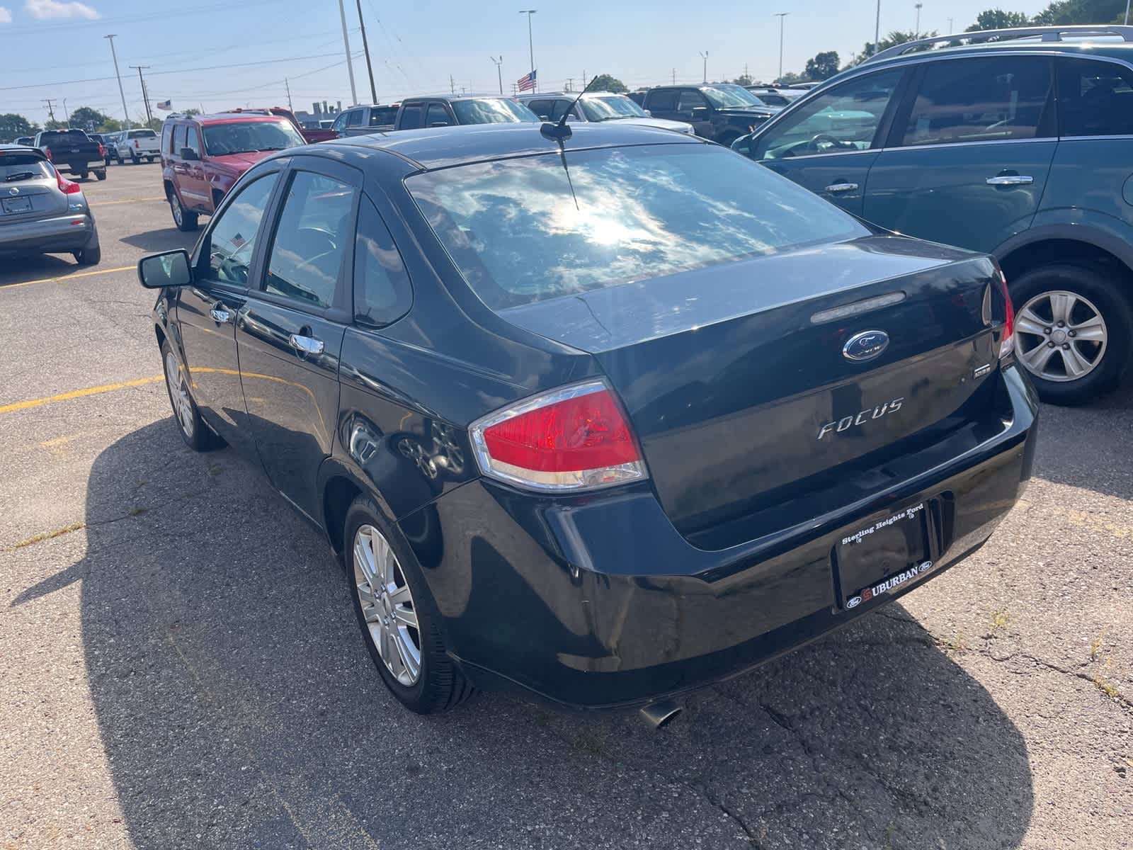 Thumbnail: 2011 Ford Focus - 8
