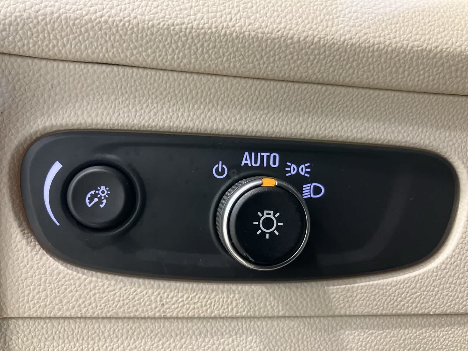 Thumbnail: 2023 Buick Envision - 17