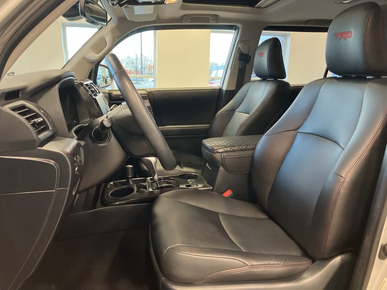 Thumbnail: 2022 Toyota 4Runner - 12