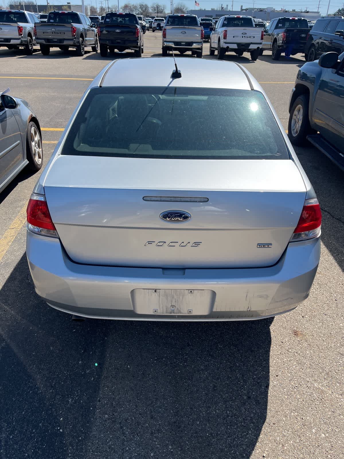 Thumbnail: 2010 Ford Focus - 4
