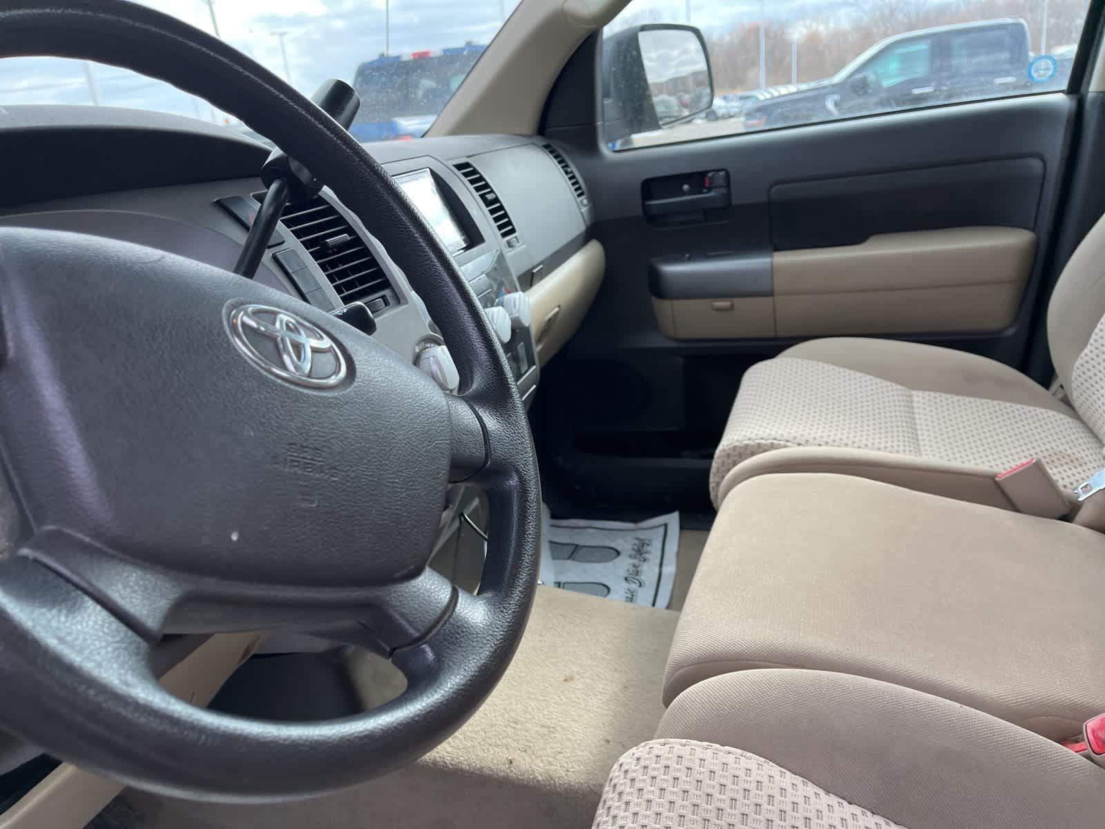 Thumbnail: 2010 Toyota Tundra - 29