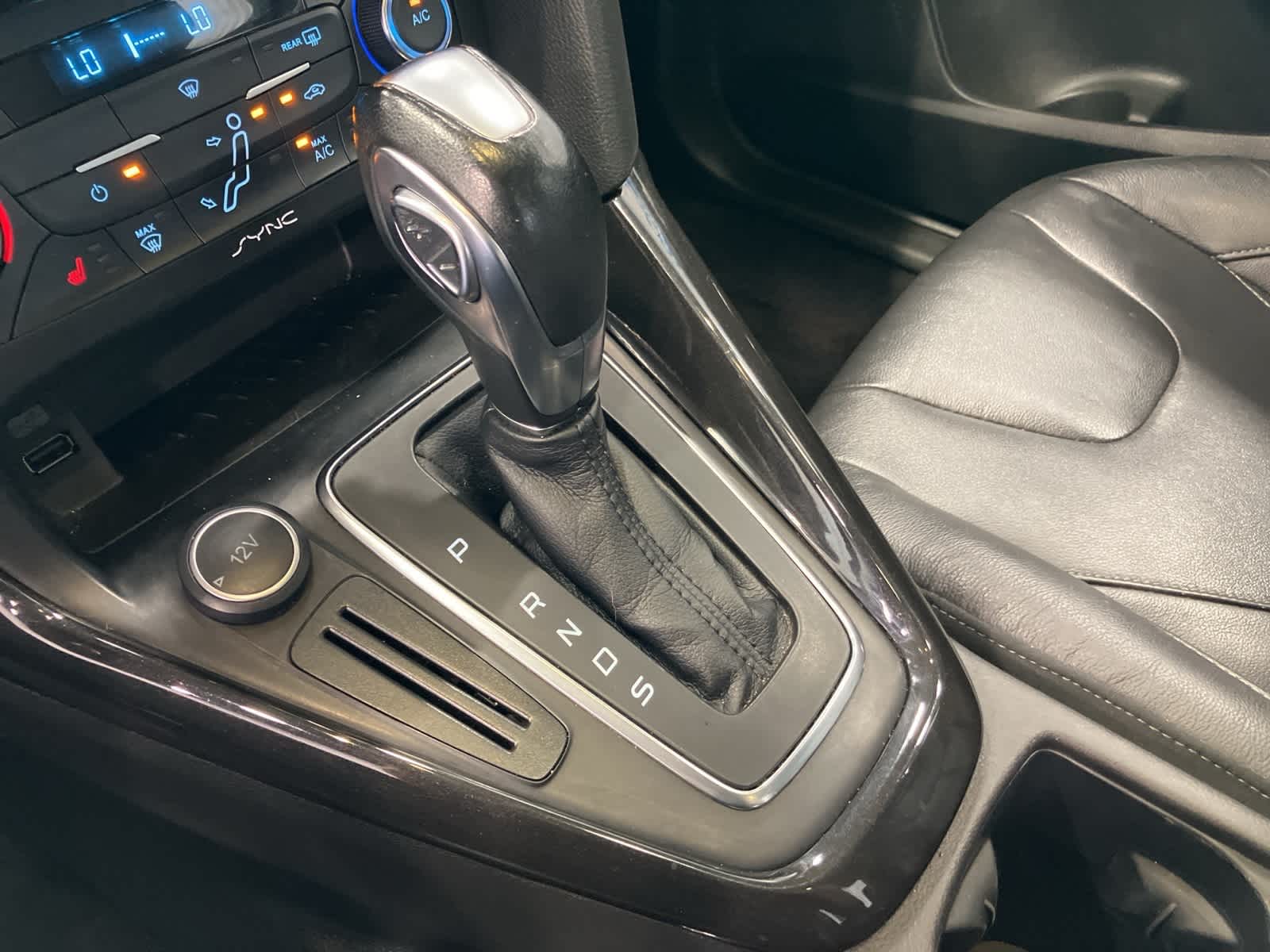 Thumbnail: 2016 Ford Focus - 17