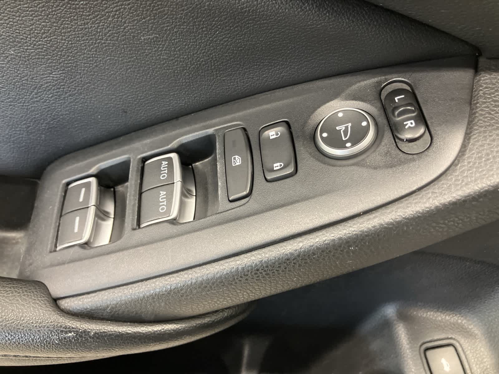 Thumbnail: 2019 Honda Accord - 13