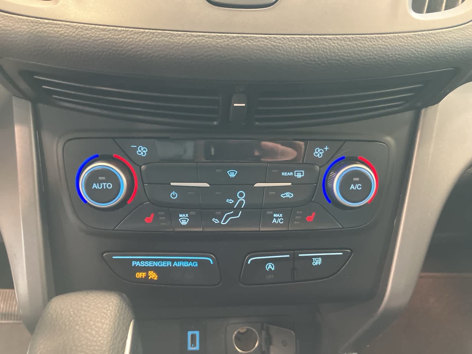 Thumbnail: 2018 Ford Escape - 18