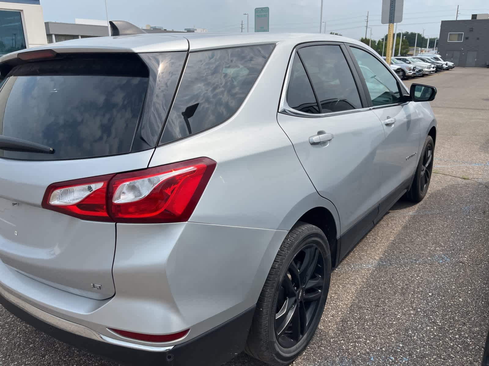 Thumbnail: 2021 Chevrolet Equinox - 14