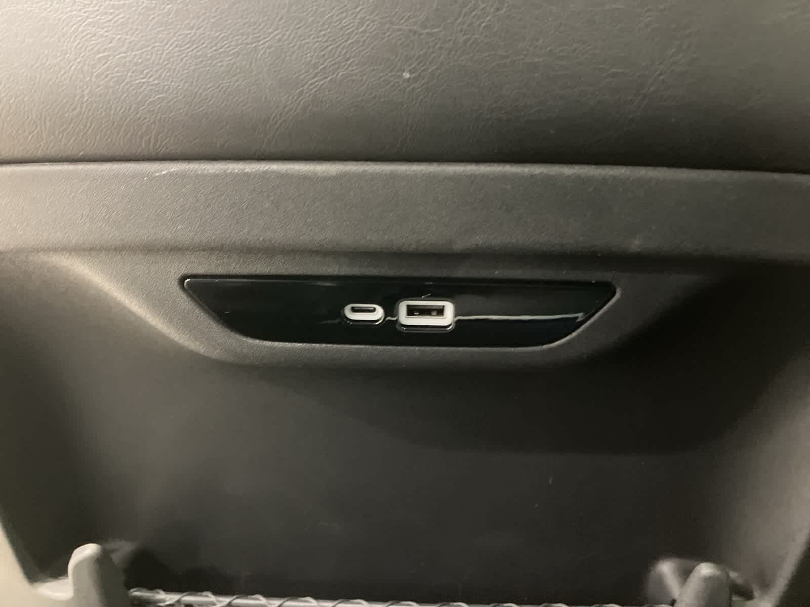 Thumbnail: 2026 Chrysler Pacifica - 26