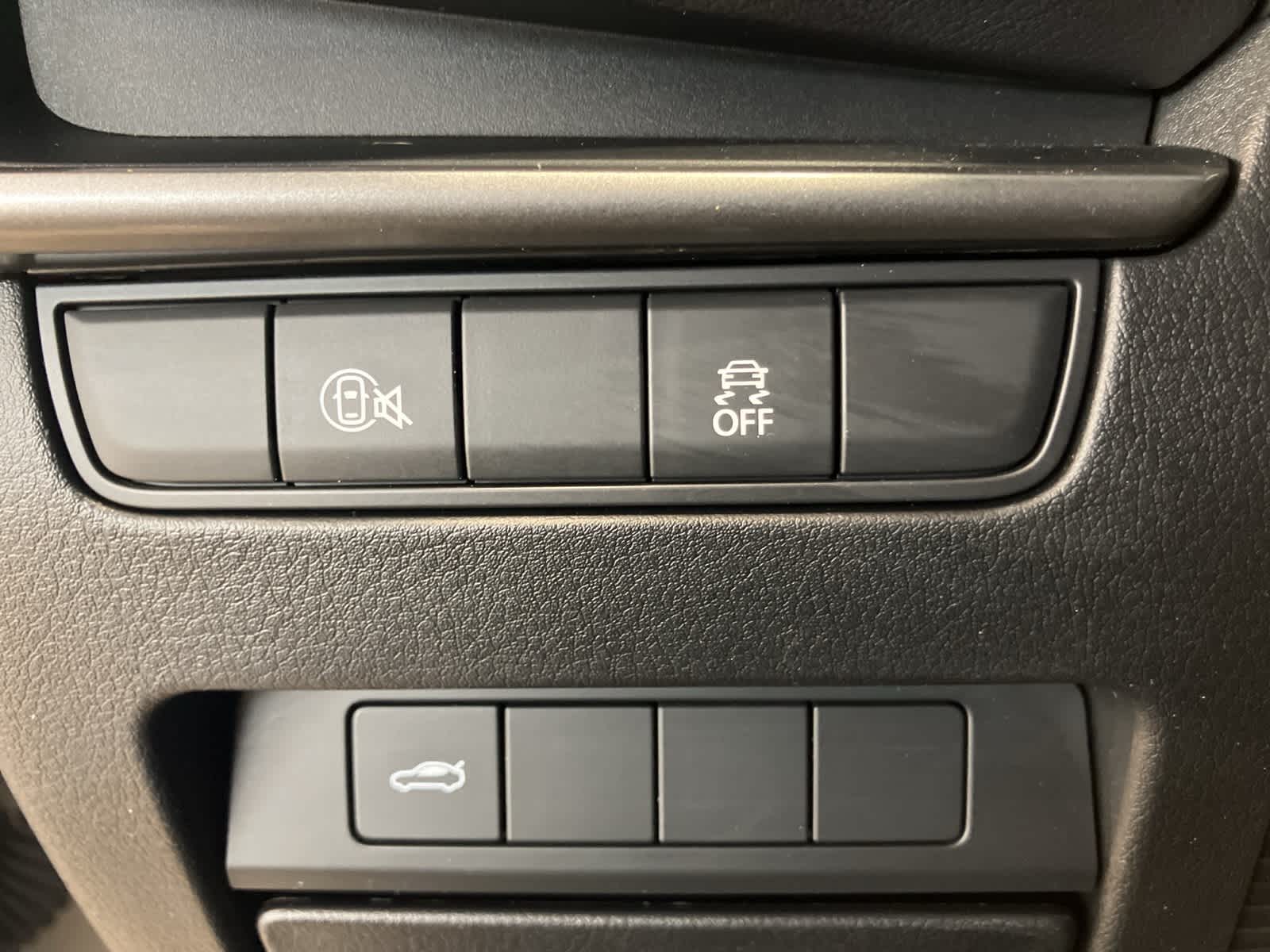 Thumbnail: 2025 Mazda Mazda3 - 13