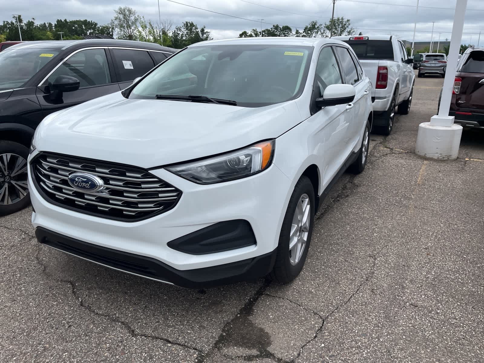 Thumbnail: 2024 Ford Edge - 2