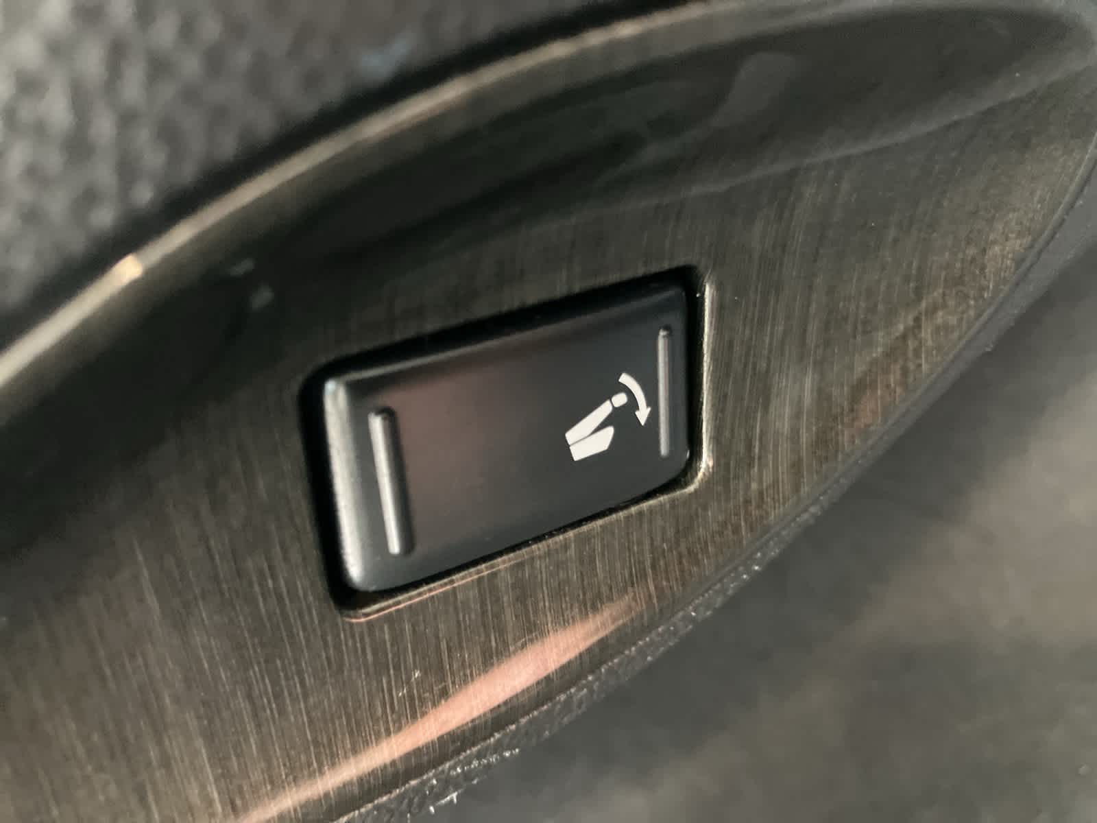 Thumbnail: 2010 INFINITI EX35 - 26