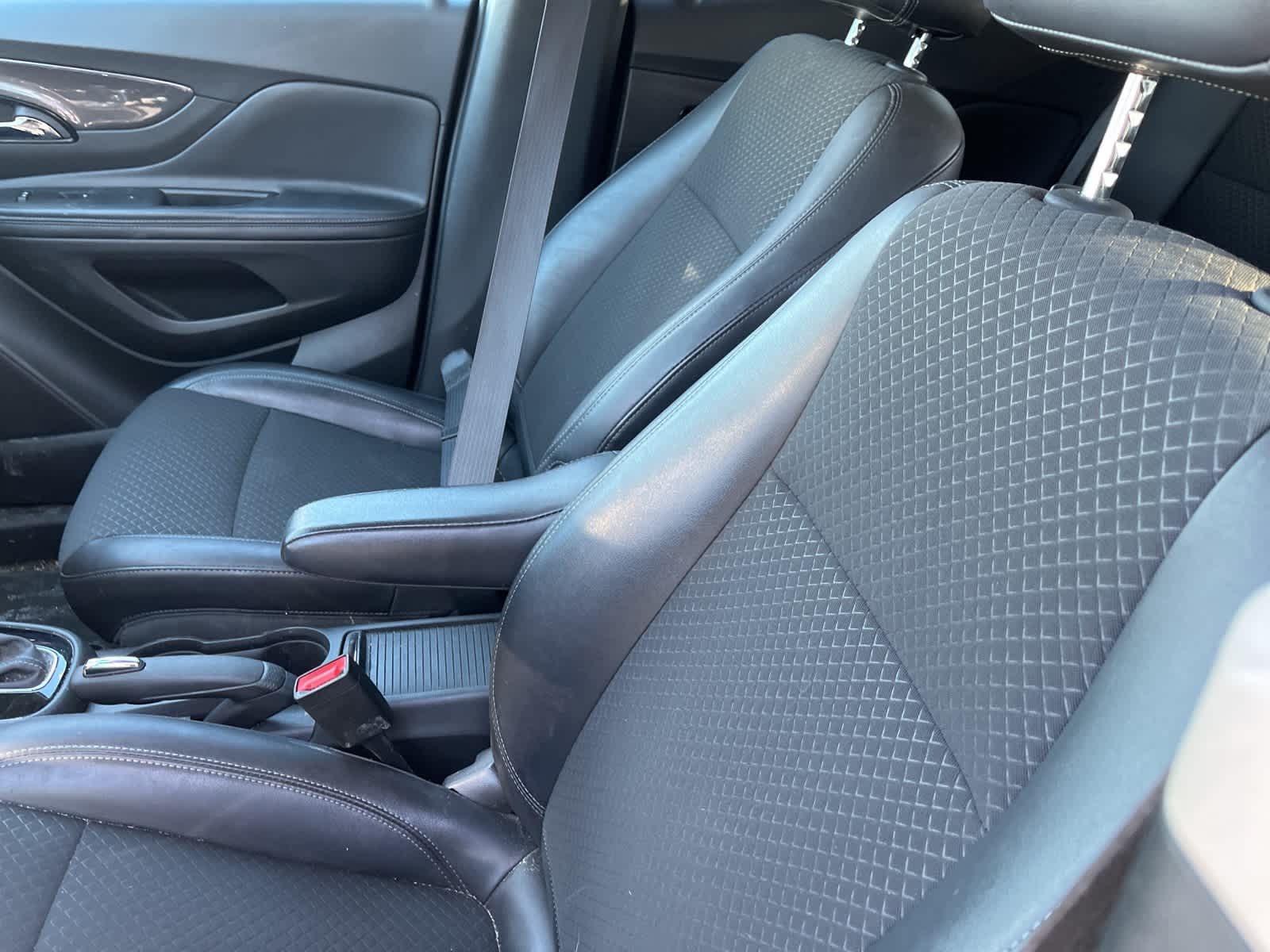 Thumbnail: 2019 Buick Encore - 24