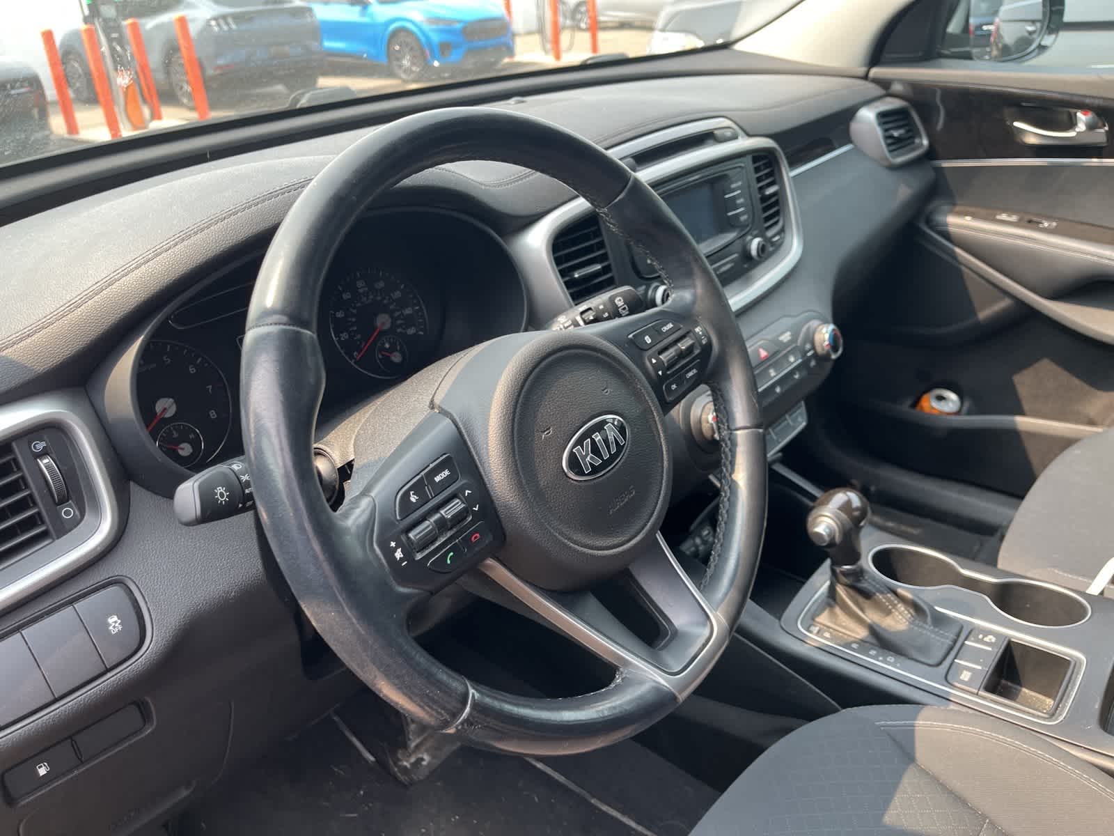 Thumbnail: 2016 Kia Sorento - 24