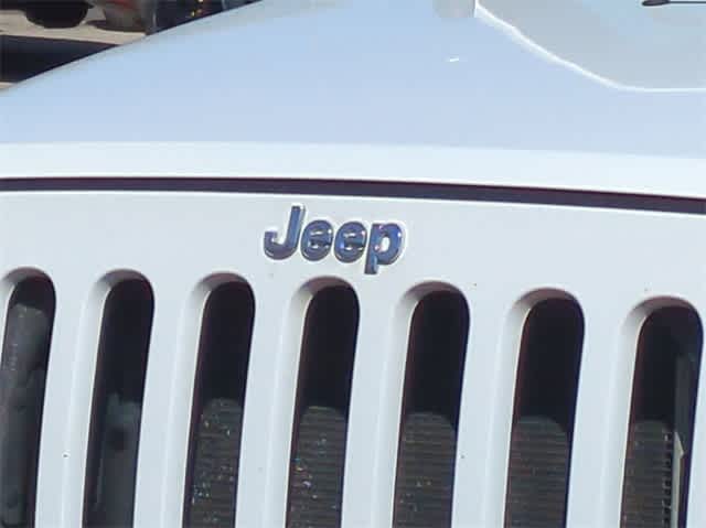 2014 Jeep Wrangler Sport 12