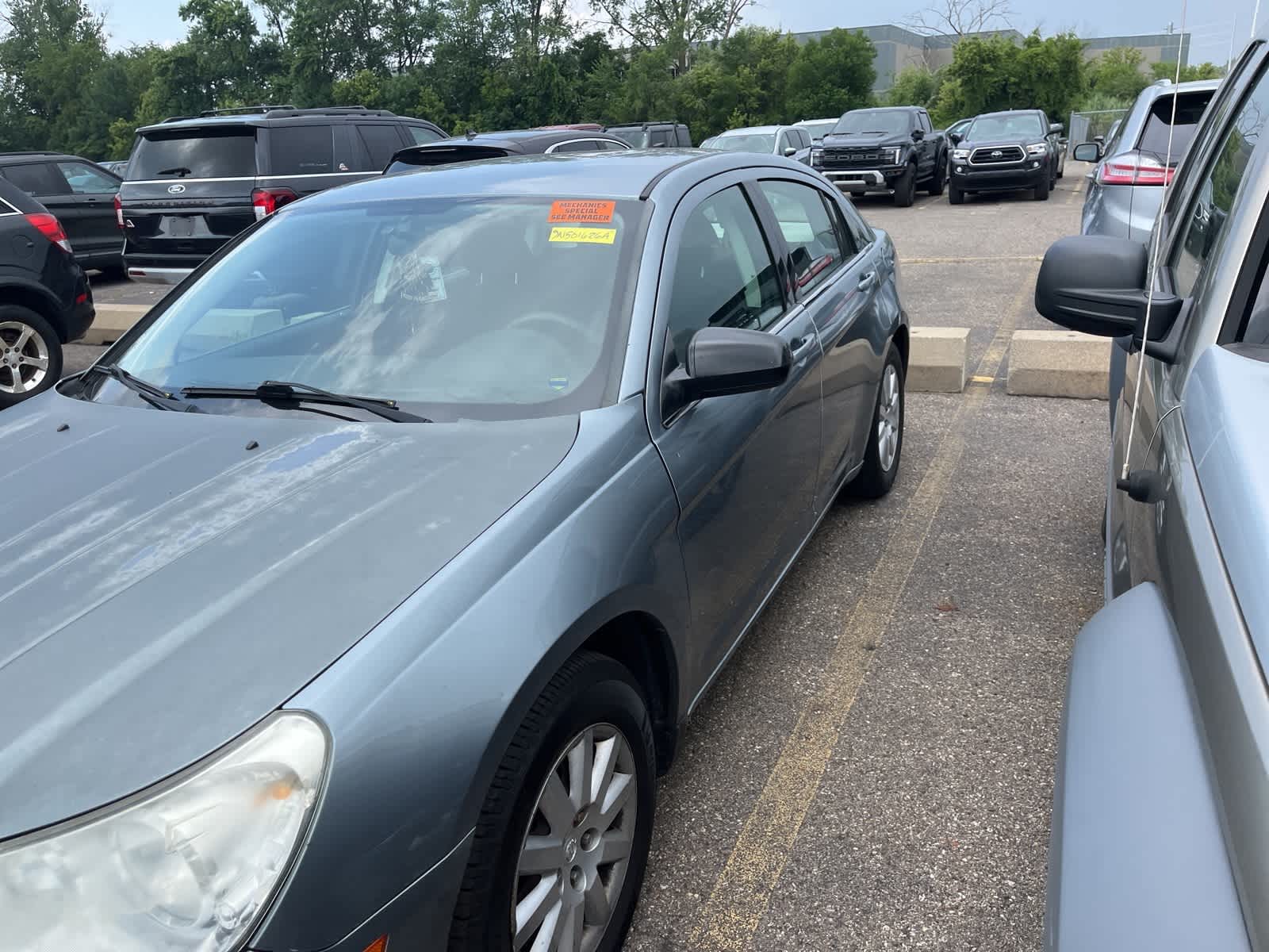 Thumbnail: 2009 Chrysler Sebring - 5
