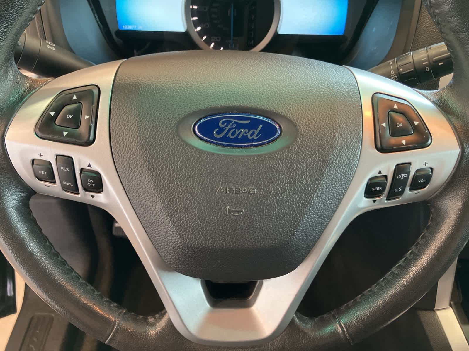 Thumbnail: 2015 Ford Explorer - 14