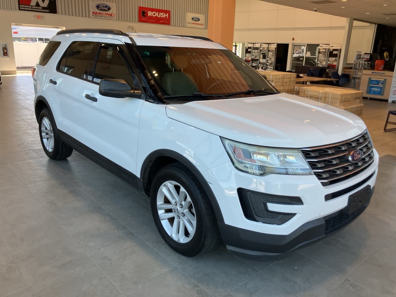 Thumbnail: 2016 Ford Explorer - 3